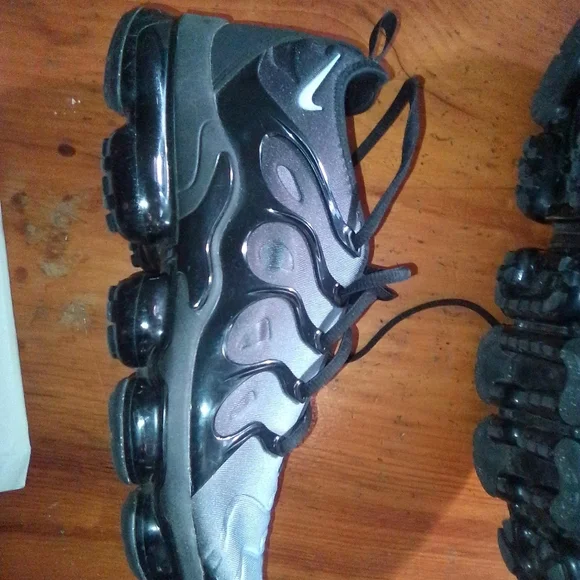Nike Vapor Max Plus Worn Around The House Gf Bought Too Small sz 10 - Picture 4 of 10
